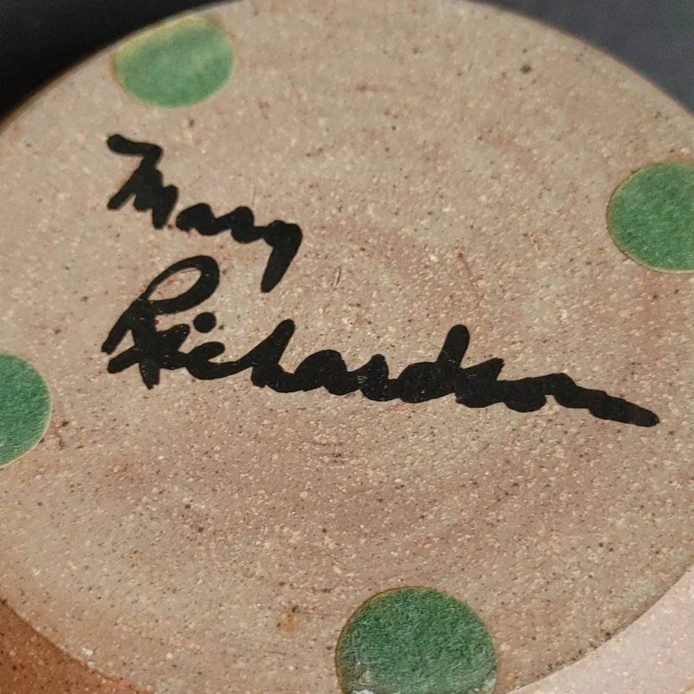 Artisan Ceramic Vase Signed Mary Richardson
